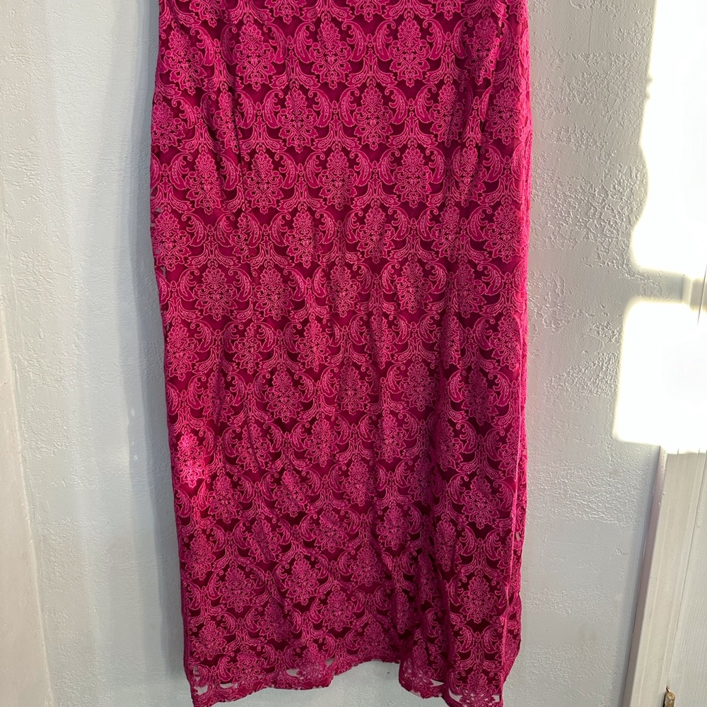 Fuchsia lacy dress